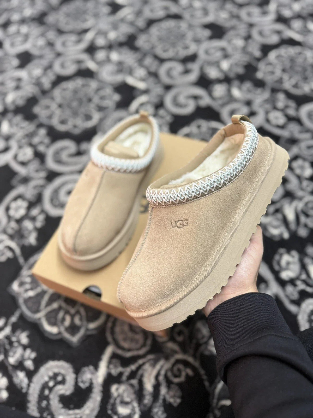 UGG Image